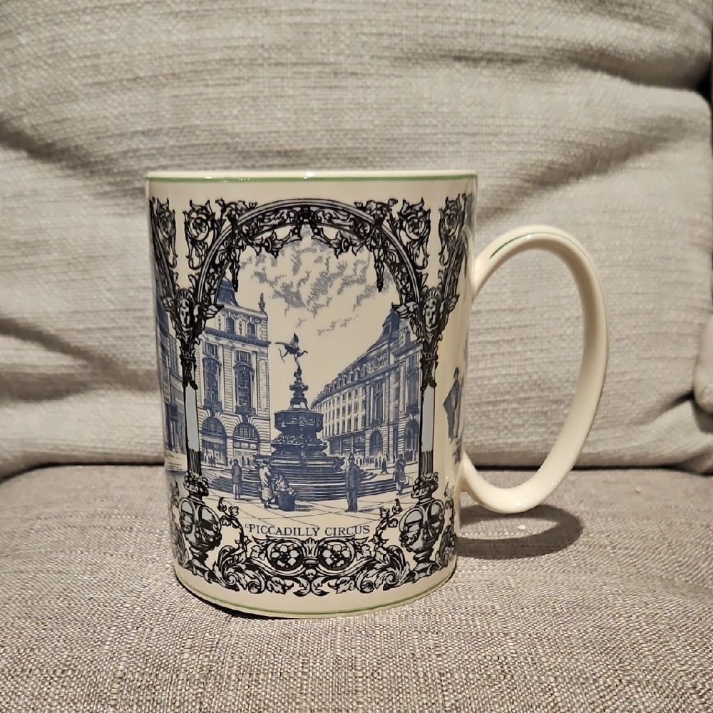 Wedgwood Blue and White Piccadilly Circus Illustrated Mug